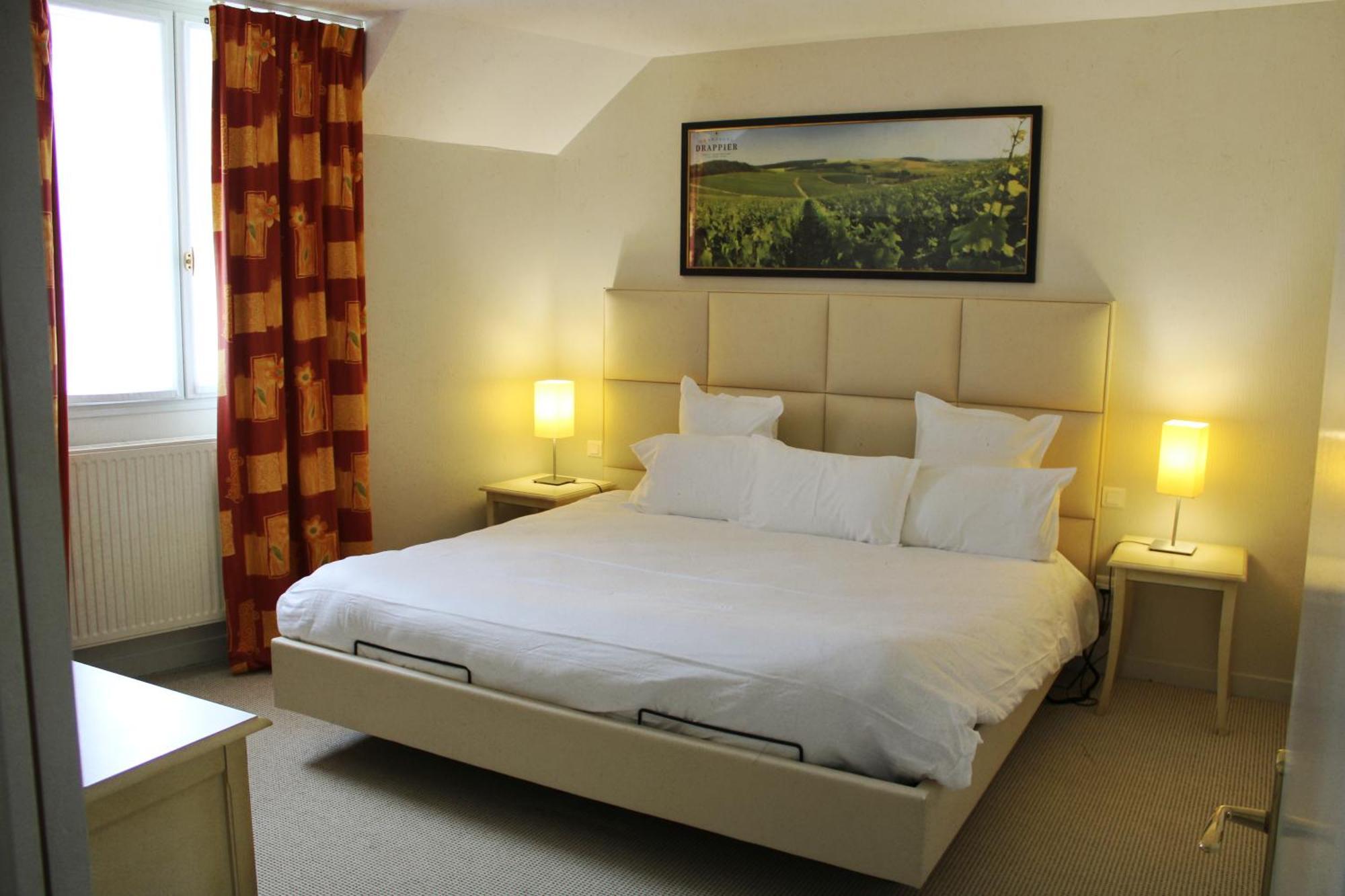 Auberge Du Lac, Sure Hotel Collection By Best Western Mesnil-Saint-Père Zewnętrze zdjęcie