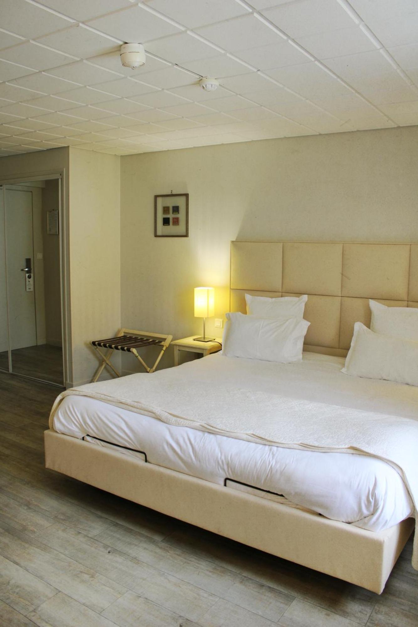 Auberge Du Lac, Sure Hotel Collection By Best Western Mesnil-Saint-Père Zewnętrze zdjęcie