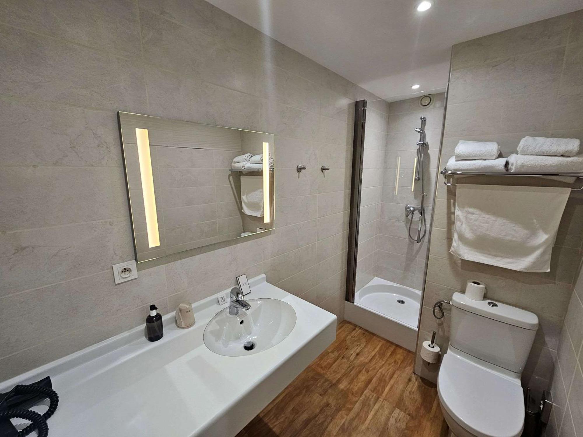 Auberge Du Lac, Sure Hotel Collection By Best Western Mesnil-Saint-Père Zewnętrze zdjęcie