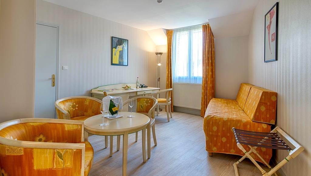 Auberge Du Lac, Sure Hotel Collection By Best Western Mesnil-Saint-Père Zewnętrze zdjęcie